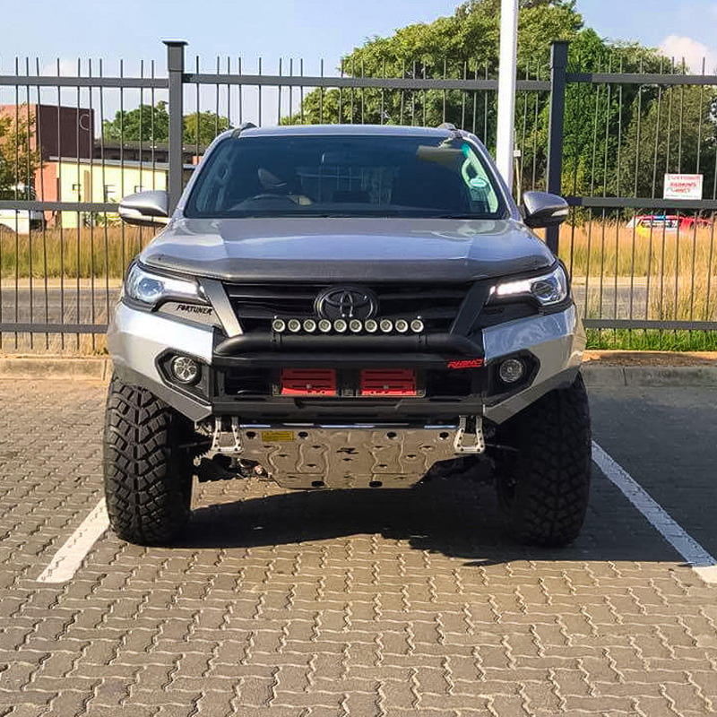 Rhino bull discount bar fortuner